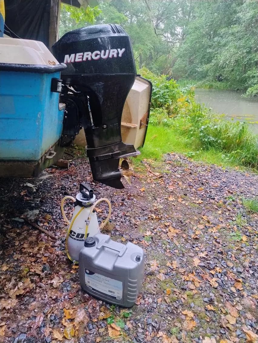 Mercury utombordare oljebyte